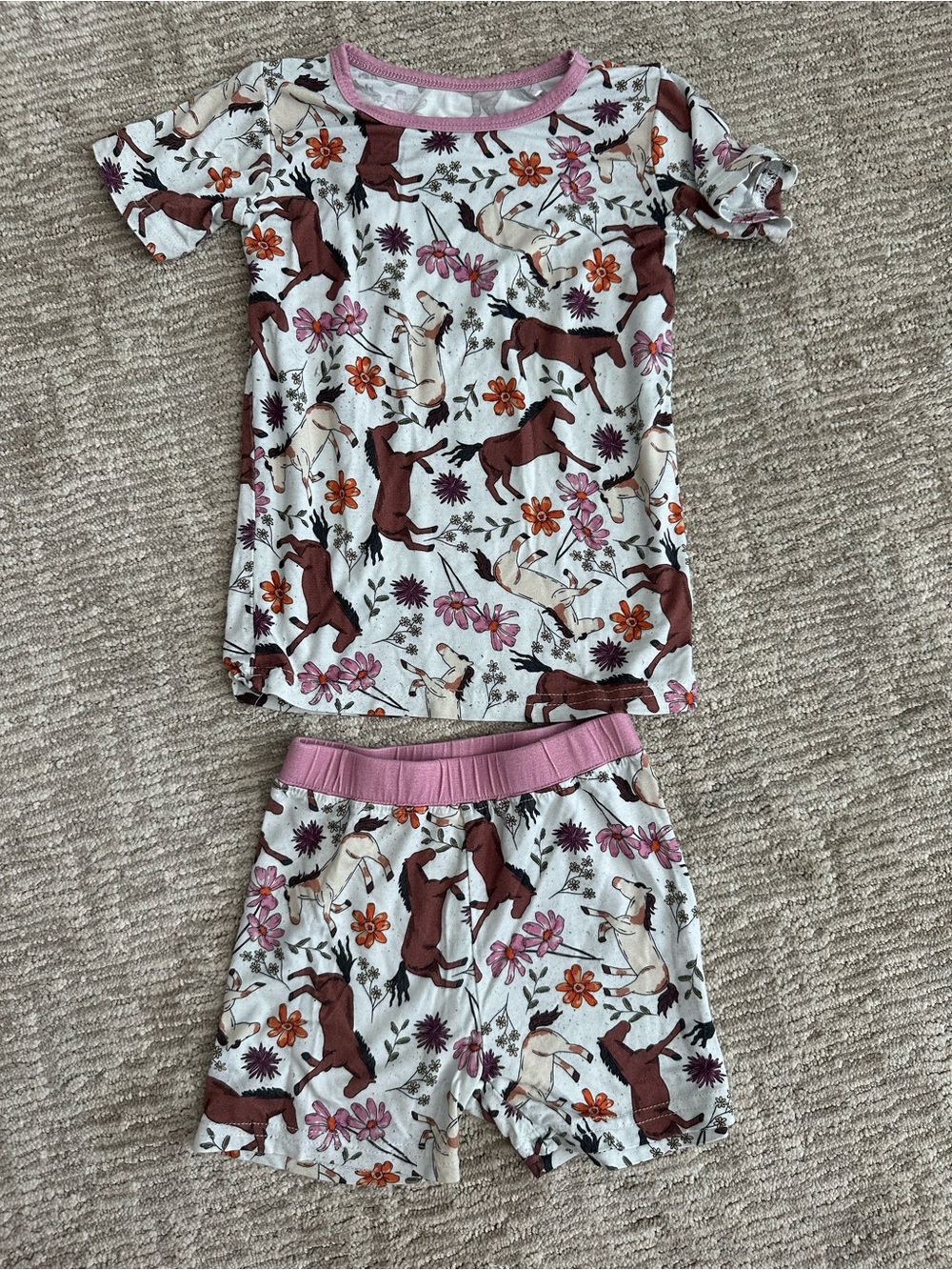 Little One Shop Girls Horse-Print Short Pajama Set with Pink Trim